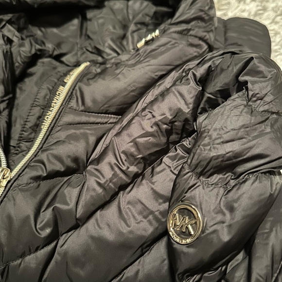Michael Kors Black Packable Down Jacket- Small - Picture 2 of 4